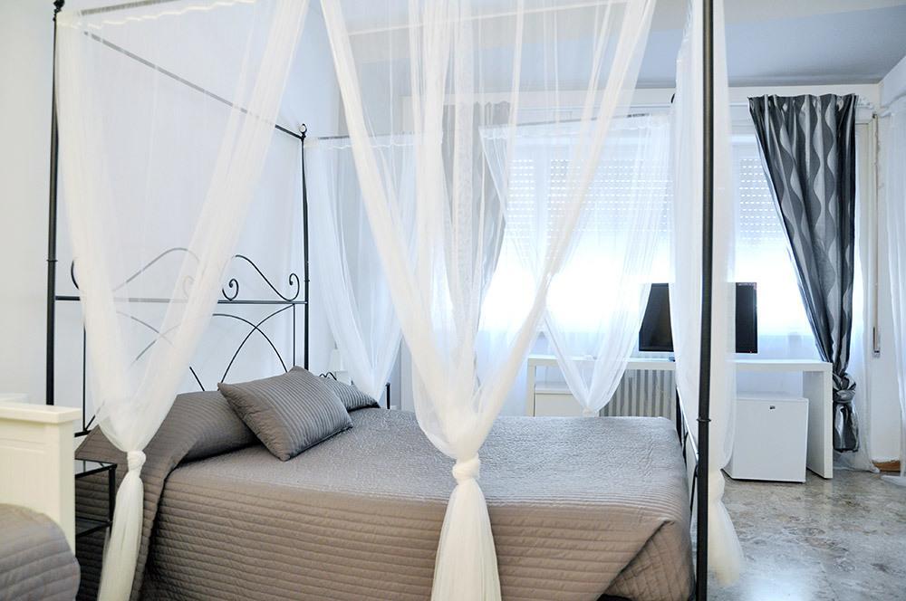Bed & Breakfast Ideal 3*